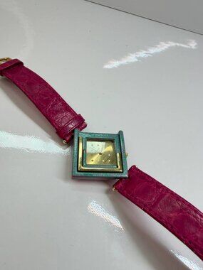 Ronica Vintage Geometric Fashion Watch – Rare Statement Design